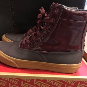 All weather boots Vans